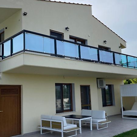 Serenity House Epanomi Exterior photo